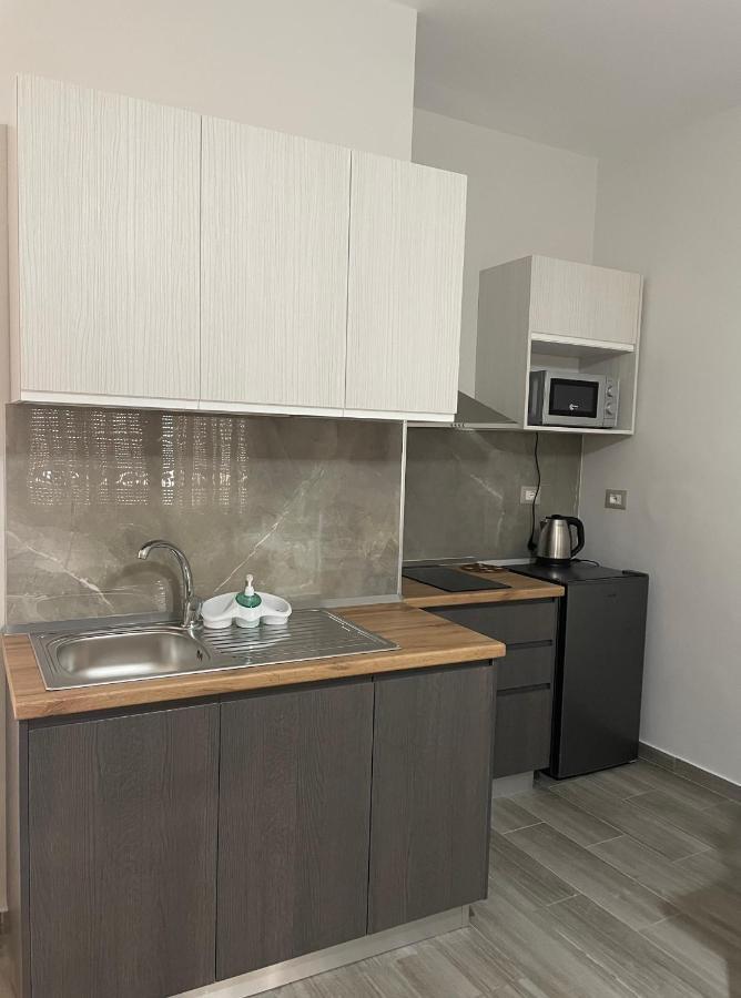 Lotus Apartments Vlore Exterior photo
